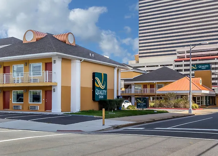 Quality Inn Flamingo